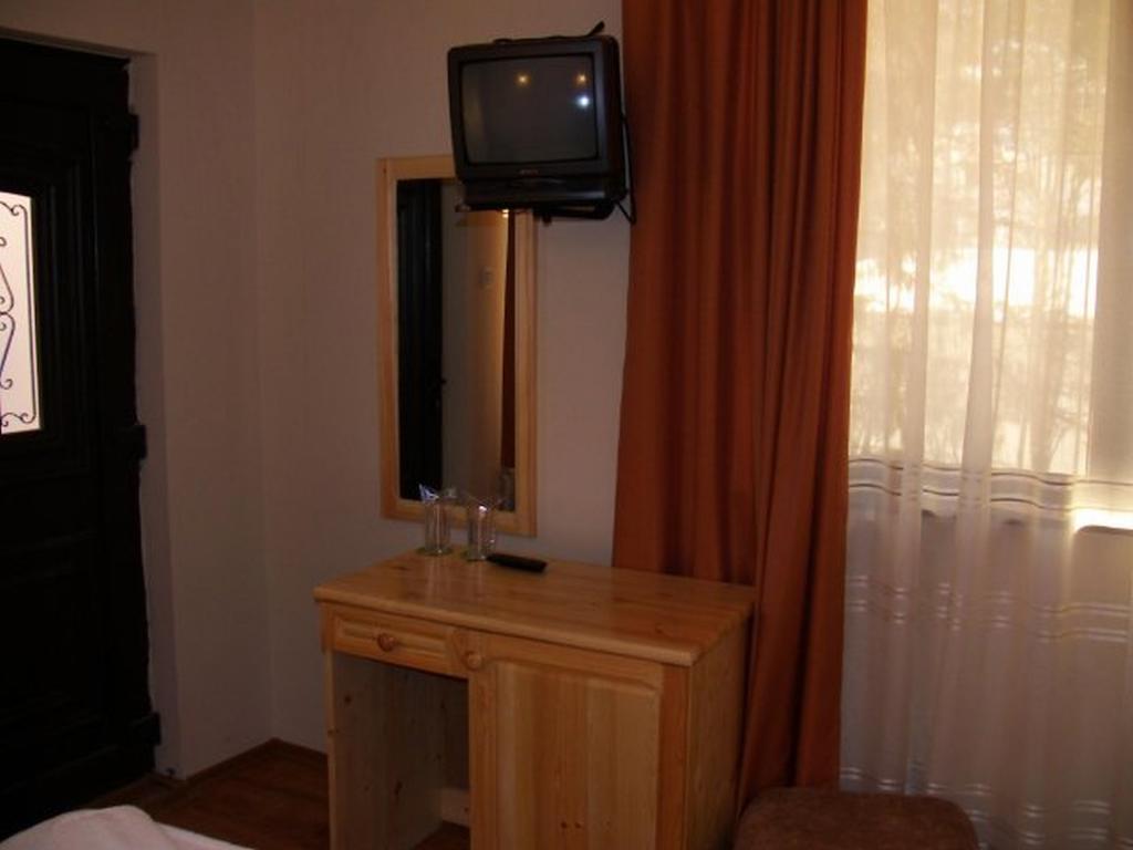 Family Hotel Ilinden Shipkovo  Habitación foto