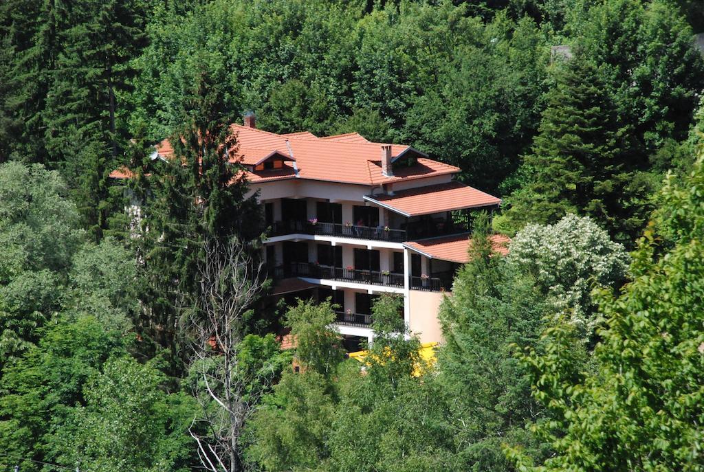 Family Hotel Ilinden Shipkovo  Exterior foto